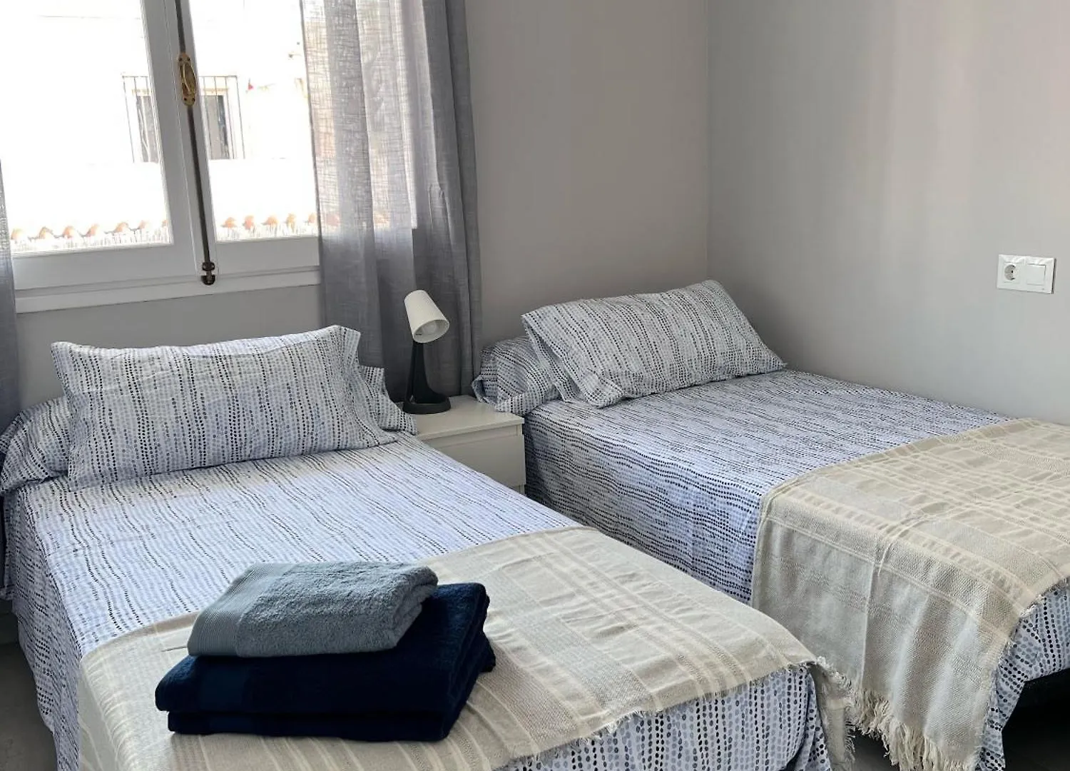 Hermoso Piso En El Centro Historico Con Balcon Estepona Apartment
