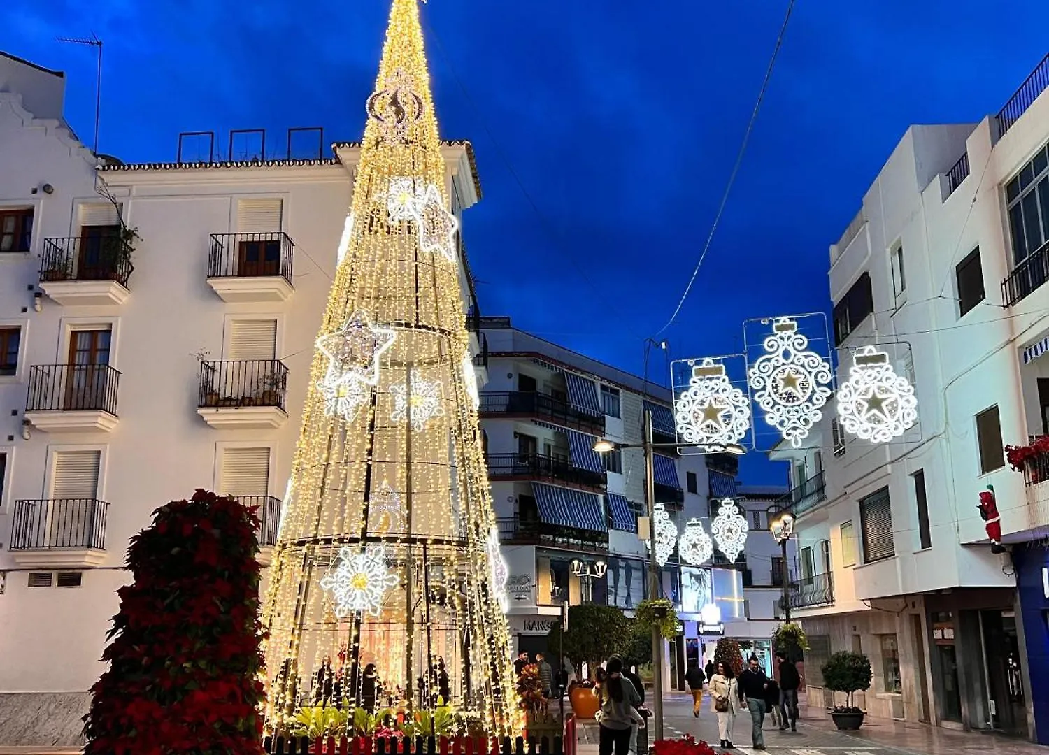 Apartment Hermoso Piso En El Centro Historico Con Balcon Estepona